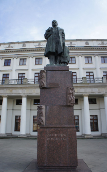 13. Stanisław Moniuszko, pl. Teatralny