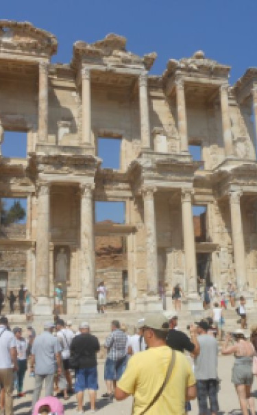 Biblioteka ufundowana przez rzymskiego prokonsula Juliusza Celsusa na pocz. II w.